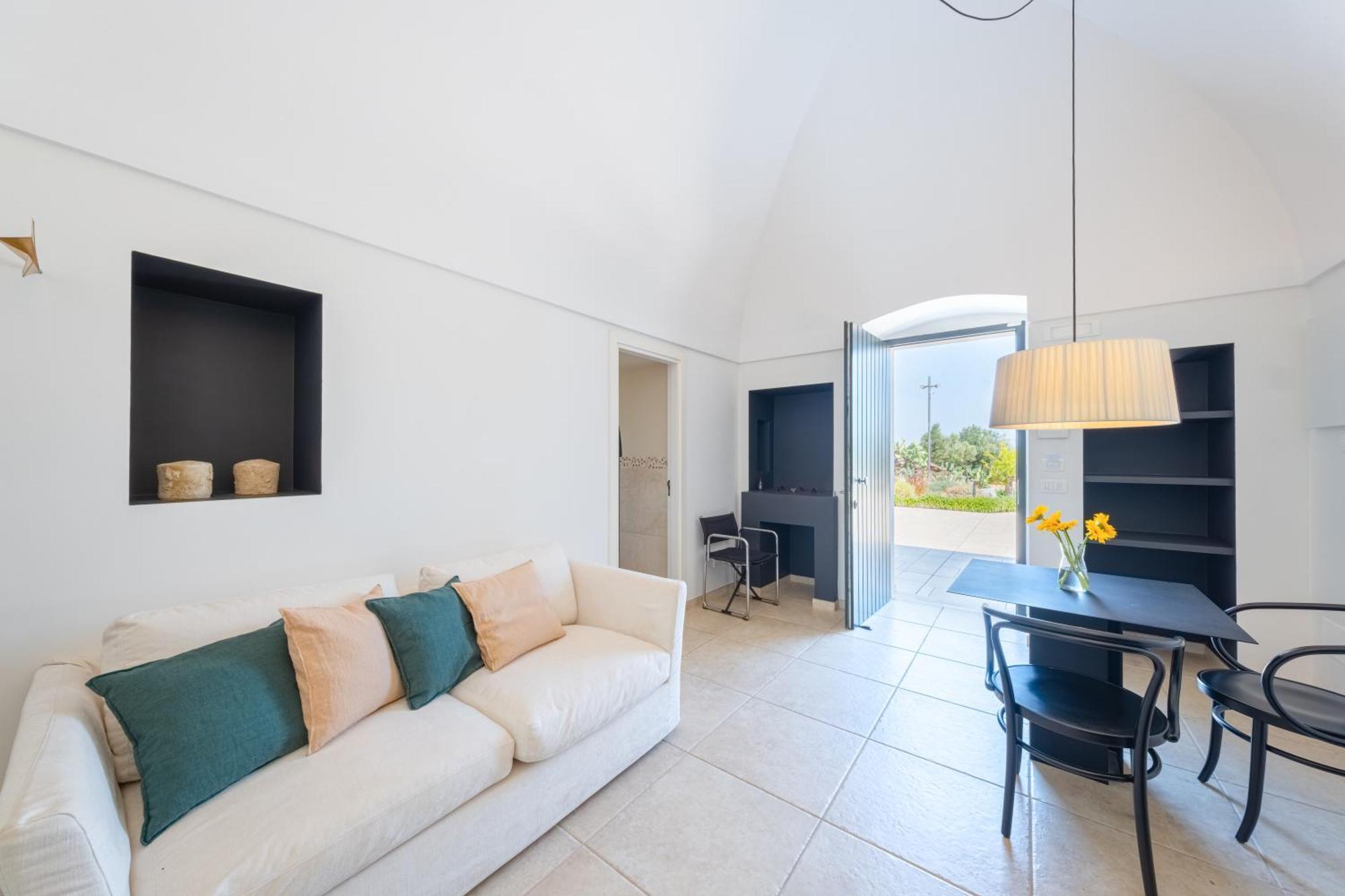 Pati Design Apartments - With Private Patio Or Terrace And Swimming Pool Монополі Екстер'єр фото