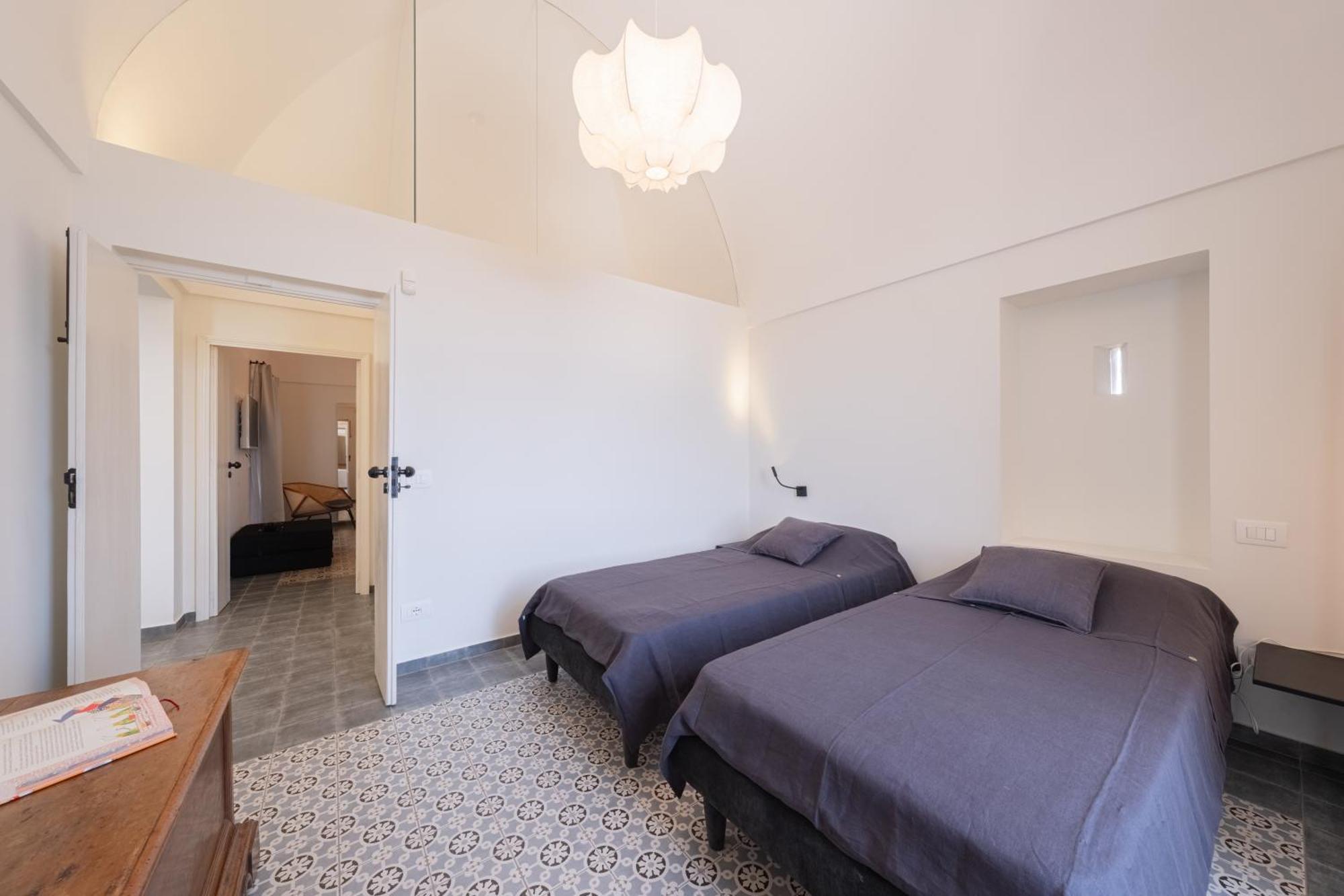 Pati Design Apartments - With Private Patio Or Terrace And Swimming Pool Монополі Екстер'єр фото